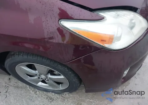 2013 Toyota Prius Three Se z USA, uszkodzony, nr VIN JTDKN3DU5D5606296